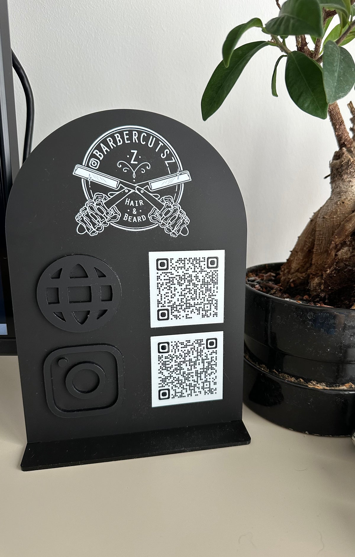 Social sign